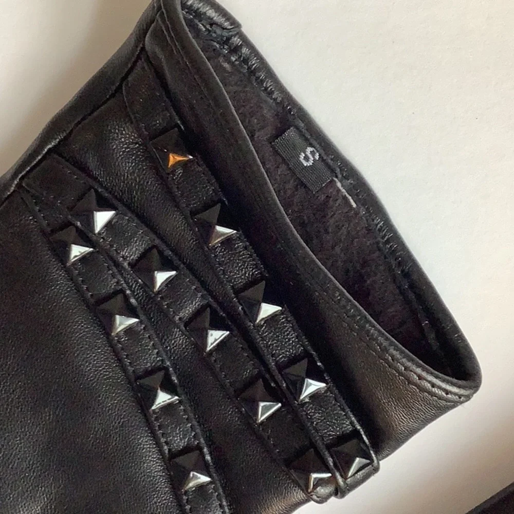 NWOT NAPO Stud Black Leather Gloves Touchscreen Compatible